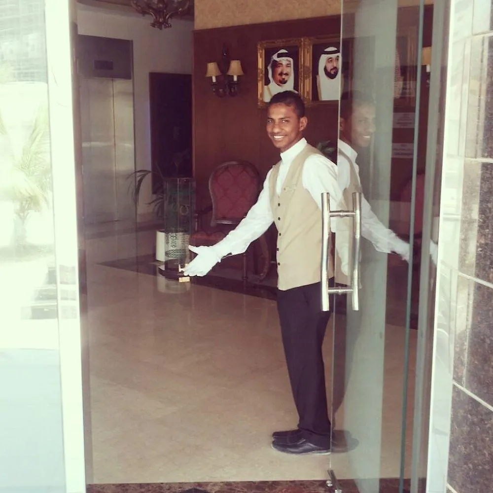 Ewan Ajman Suites Hotel 4*,